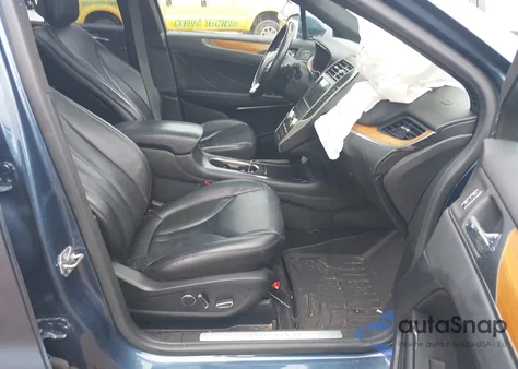 2018 Lincoln Mkc Select z USA, uszkodzony, nr VIN 5LMCJ2D95JUL28614